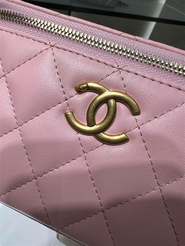 2026131222217652 700